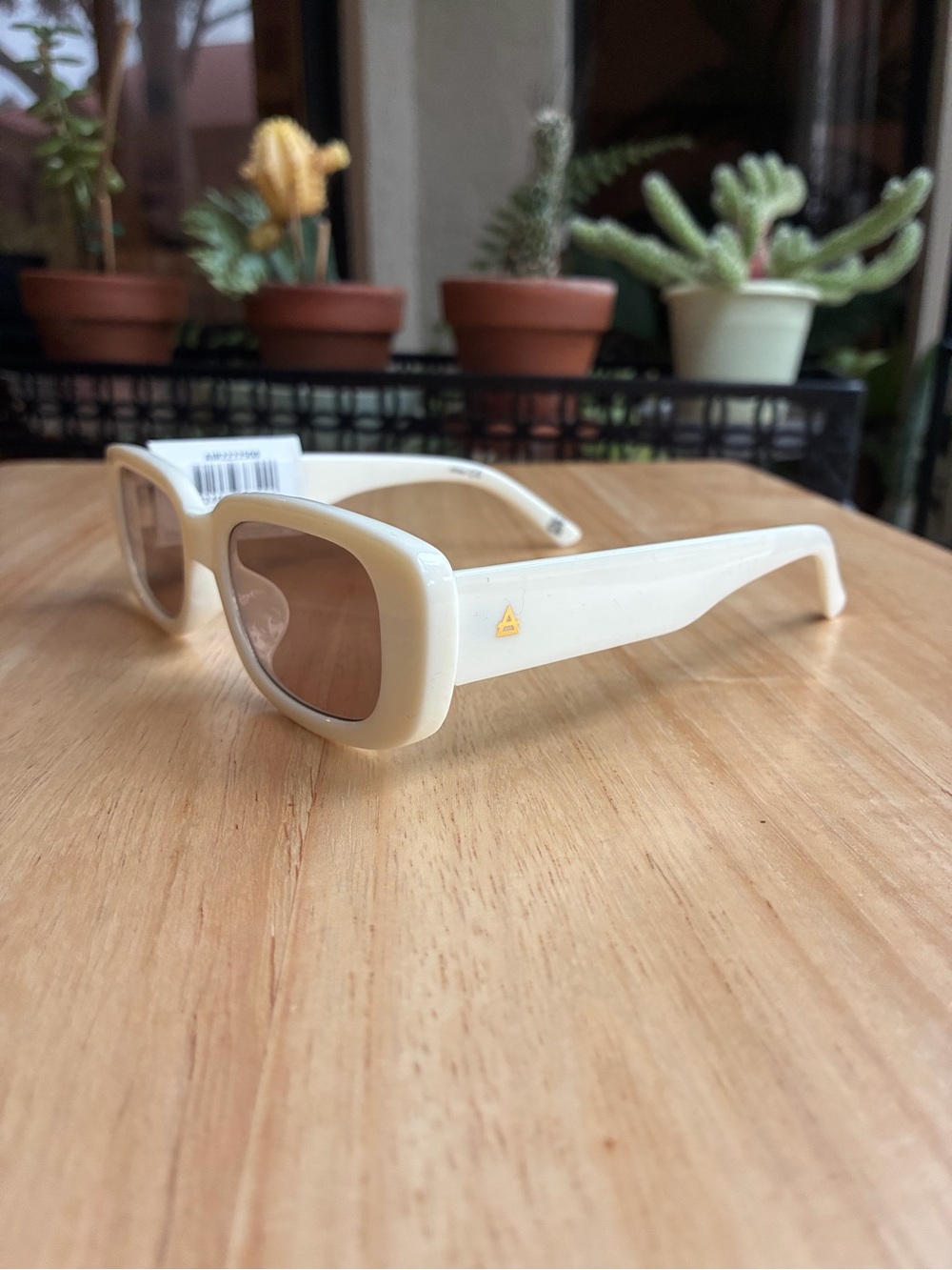 NWT AIRE Ceres Ivory Slim Oval Sunglasses - Picture 6 of 13